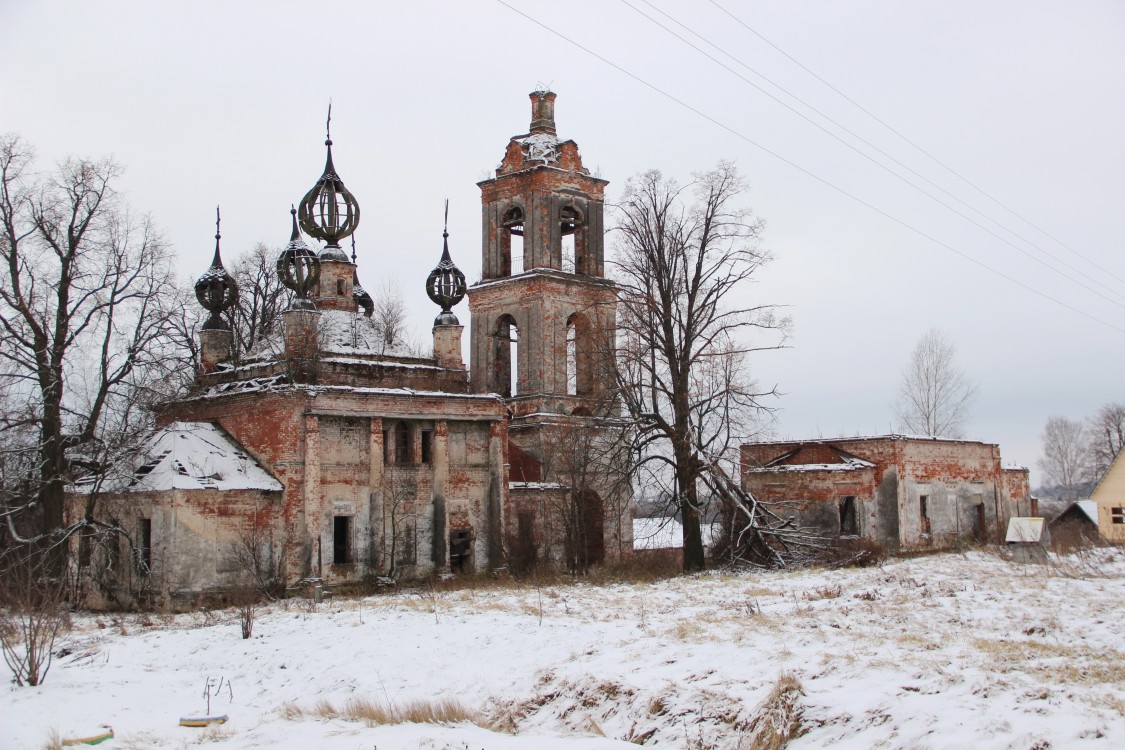 Храмовый комплекс. Церкви Георгия Победоносца и Димитрия Солунского, Полянки (Ростовский район, Ярославская область). фасады
