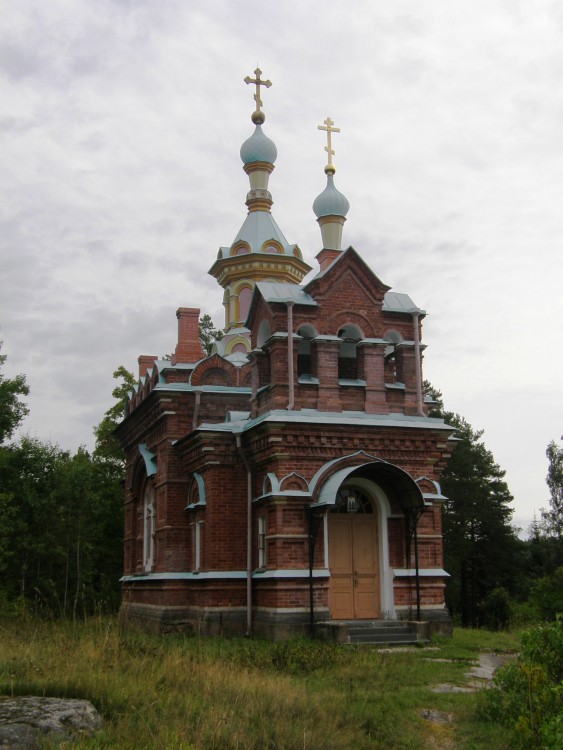 Спасо-Преображенский Валаамский монастырь. Сергиевский скит. Церковь Сергия Валаамского, Путсаари, остров (Лахденпохский район, Республика Карелия). общий вид в ландшафте, Вид церкви с озера.