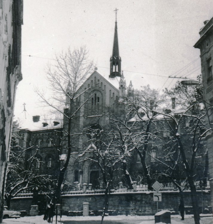 Церковь Иоанна Златоуста, Львов (Львов, город, Украина, Львовская область). фасады