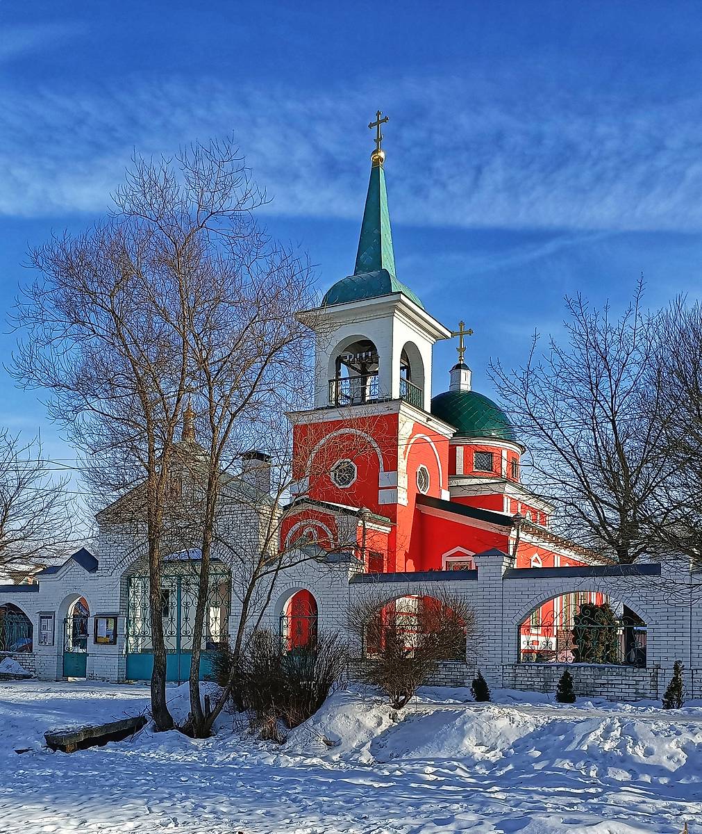 фасады. Церковь Михаила Архангела, Заветы Ильича (Пушкинский район и гг. Ивантеевка, Королёв, Московская область)