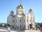 Кафедральный собор Спасителя, исцелившего расслабленного у Овчей купели (новый), По архитектуре собор представляет собой уменьшенную копию храма Христа Спасителя в Москве.<br>, Пятигорск, Пятигорск, город, Ставропольский край