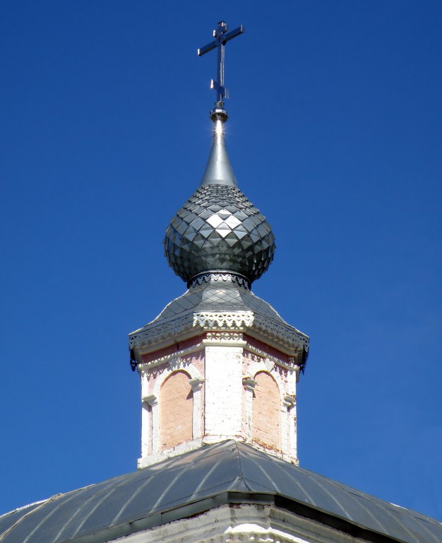 Церковь Иоакима и Анны, Якиманна (Шуйский район, Ивановская область). архитектурные детали, завершение основного объёма
