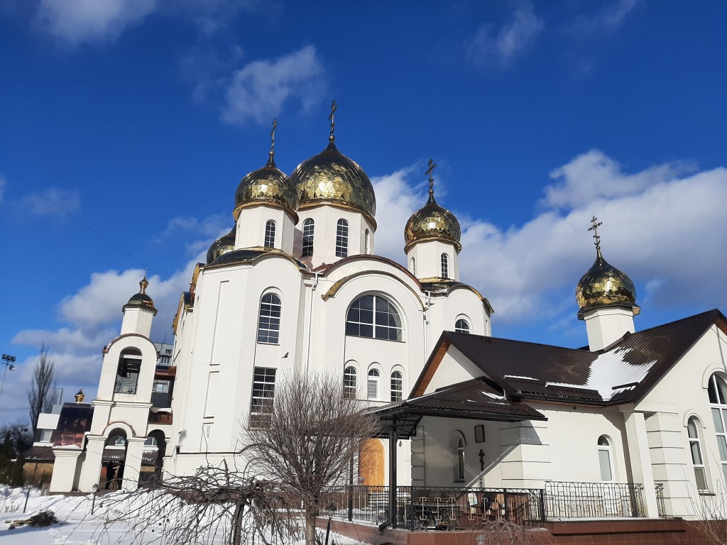 Церковь Софии, Премудрости Божией в Залютине, Харьков (Харьков, город, Украина, Харьковская область). фасады, Южный фасад и прихрамовые постройки