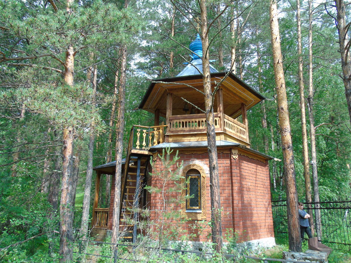 Часовня Константина и Елены, Чемал (Чемальский район, Республика Алтай). фасады