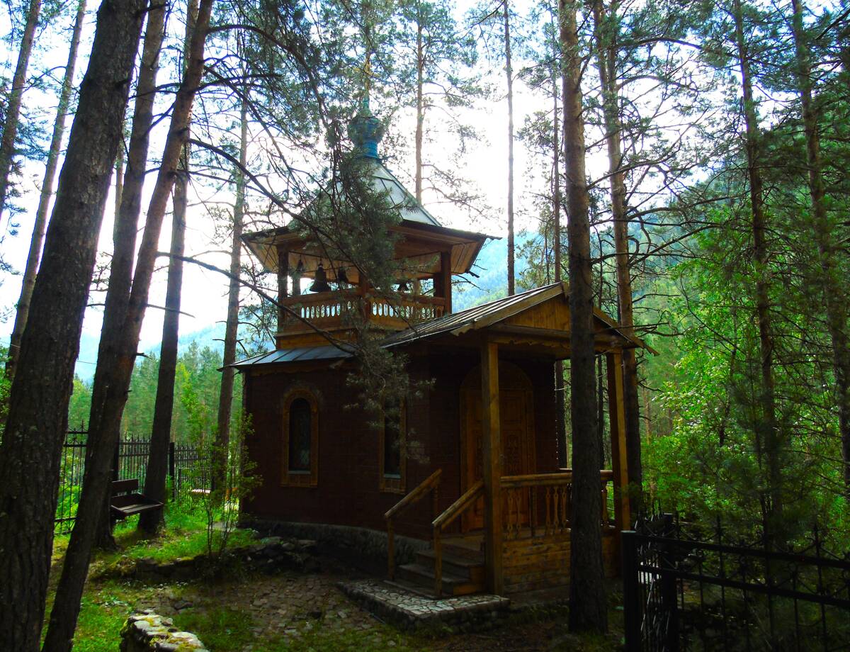 Часовня Константина и Елены, Чемал (Чемальский район, Республика Алтай). фасады