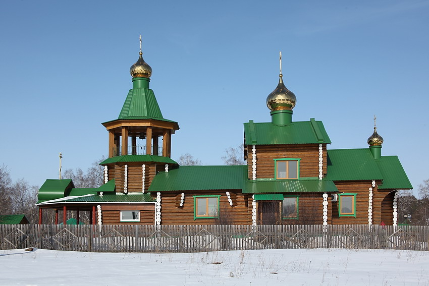 Церковь Спиридона Тримифунтского, Межевой (Саткинский район, Челябинская область). фасады, Вид с юга