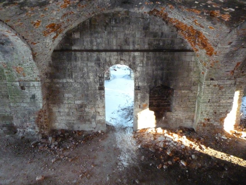 Церковь Толгской иконы Божией Матери, Бойково (Старицкий район, Тверская область). интерьер и убранство, Вход в основной объем из трапезной