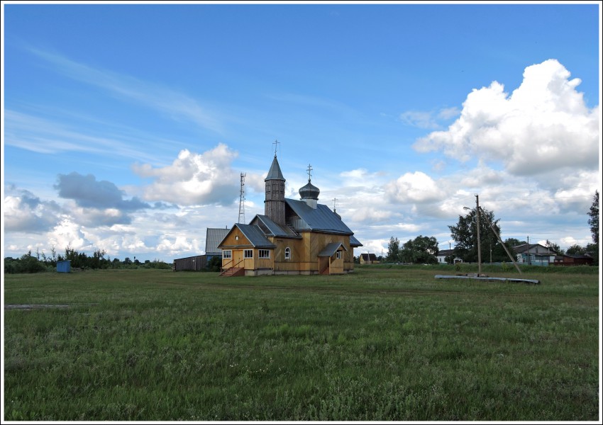 Церковь Николая Чудотворца, Взвад (Старорусский район, Новгородская область). общий вид в ландшафте