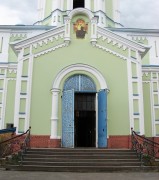 Церковь Иоанна Богослова, Западный фасад храма с главными вратами и иконой Иоанна Богослова над ними<br>, Рассказово, Рассказовский район и г. Рассказово, Тамбовская область