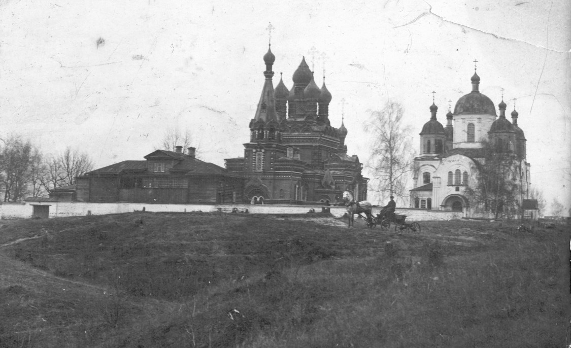 Абабково (Молодежный). Абабковский Николаевский Георгиевский монастырь. архивная фотография