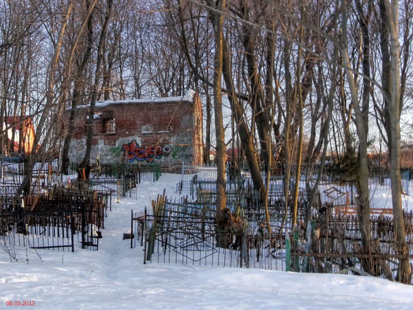 Церковь Всех Святых на кладбище, Кашира (Каширский городской округ, Московская область). общий вид в ландшафте
