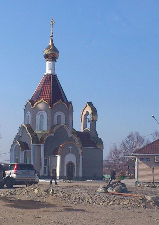 Храм-часовня Пантелеимона Целителя, Находка (Находка, город, Приморский край). фасады, Вид с площадки на Тобольской сопке