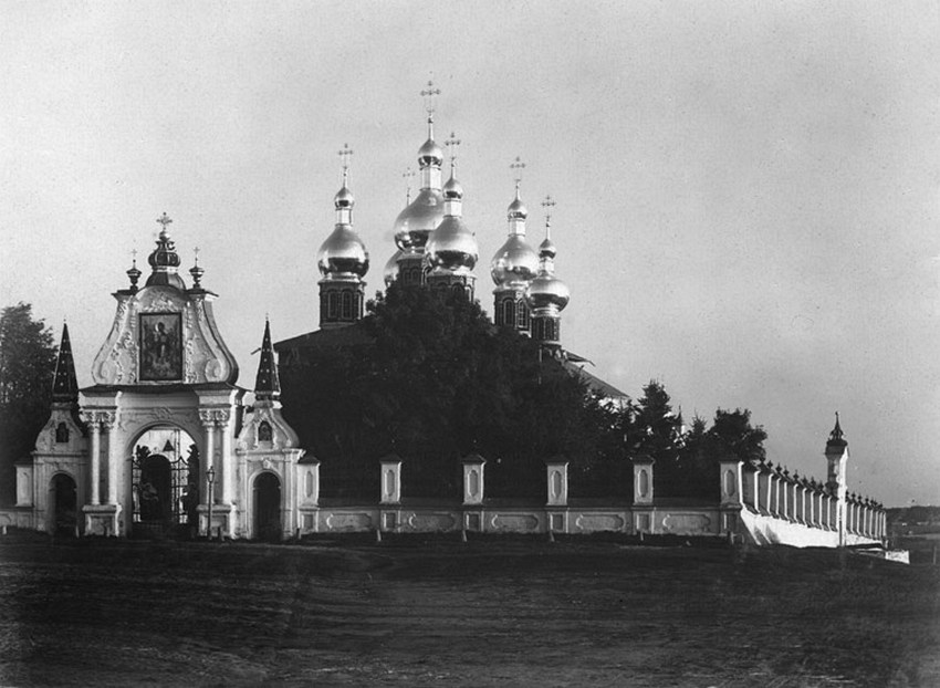 Кострома. Собор Успения Пресвятой Богородицы в Кремле. архивная фотография, Успенский собор.Архивное фото С.М.Проскудина-Горского,1910 год.