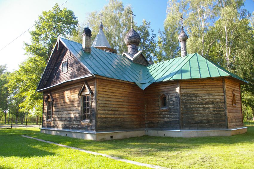 Церковь Евфросинии Полоцкой, Карсава (Лудзенский край, Латвия). общий вид в ландшафте