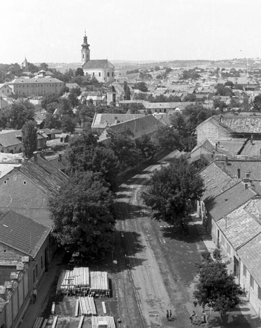 Церковь Перенесения мощей Николая Мирликийского Чудотворца в Бари, Эгер (Венгрия, Прочие страны). архивная фотография, Источник: http://www.fortepan.hu/_photo/display/45822.jpg