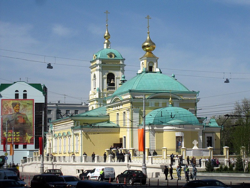 Церковь на преображенской площади