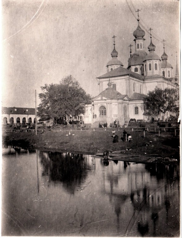 Собор Казанской иконы Божией Матери, Вышний Волочёк (Вышневолоцкий район и г. Вышний Волочёк, Тверская область). архивная фотография, фото с сайта matveevo.prihod.ru