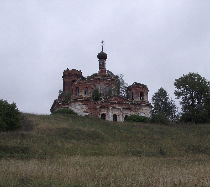 Церковь Воскресения Христова, Сулега (Бежецкий район, Тверская область). общий вид в ландшафте