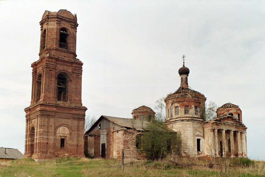 Сулега. Церковь Воскресения Христова. фасады