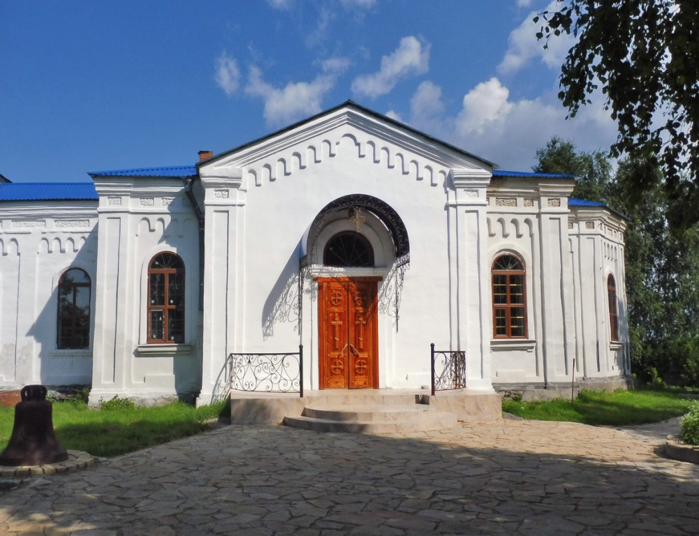 Усть-Салда. Церковь Петра и Павла. фасады, Фрагмент южного фасада храма