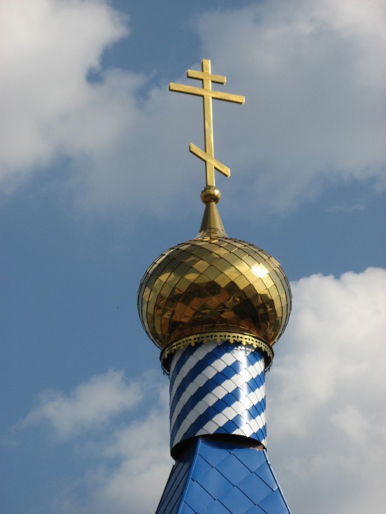 Часовня Воздвижения Креста Господня, Сокуры (Лаишевский район, Республика Татарстан). архитектурные детали, Фото сделано  в первые минуты  водружения креста на часовню