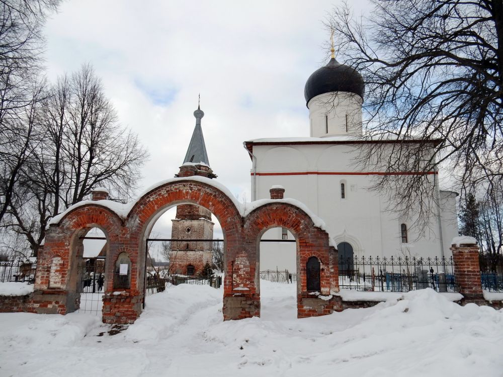 Медведева Богородице-Рождественская пустынь (подворье Николо-Пешношского монастыря), Пустынь (Дмитровский городской округ, Московская область). архитектурные детали