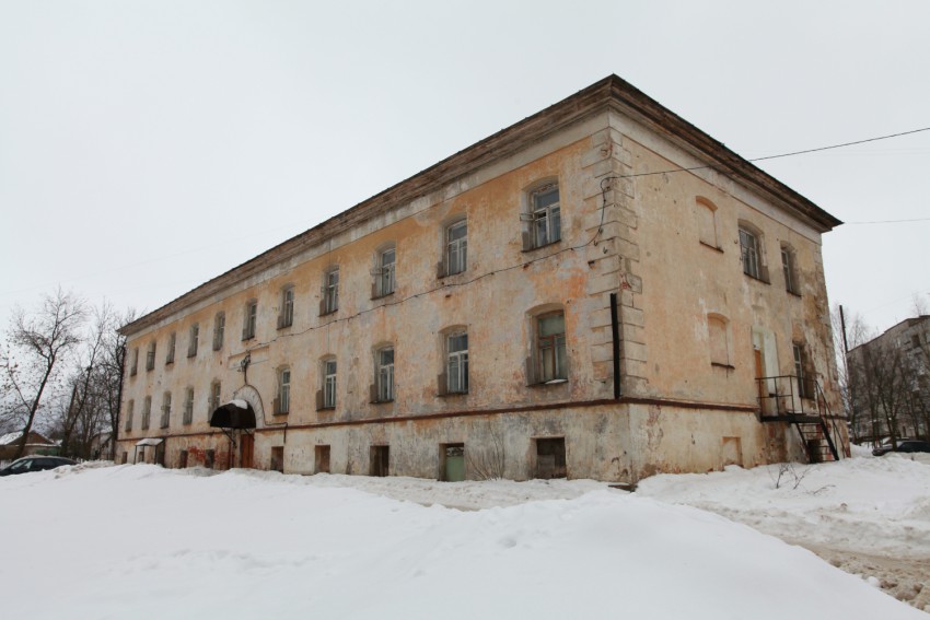 Углич. Домовая церковь Александра Невского при тюремном замке. фасады