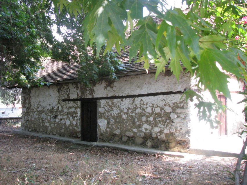 Часовня Николая Чудотворца, Галата (Никосия, Кипр). общий вид в ландшафте