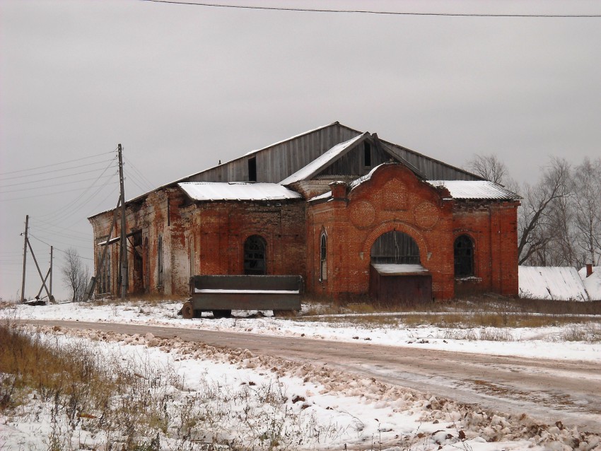 Церковь Флора и Лавра, Шешурга (Тужинский район, Кировская область). общий вид в ландшафте