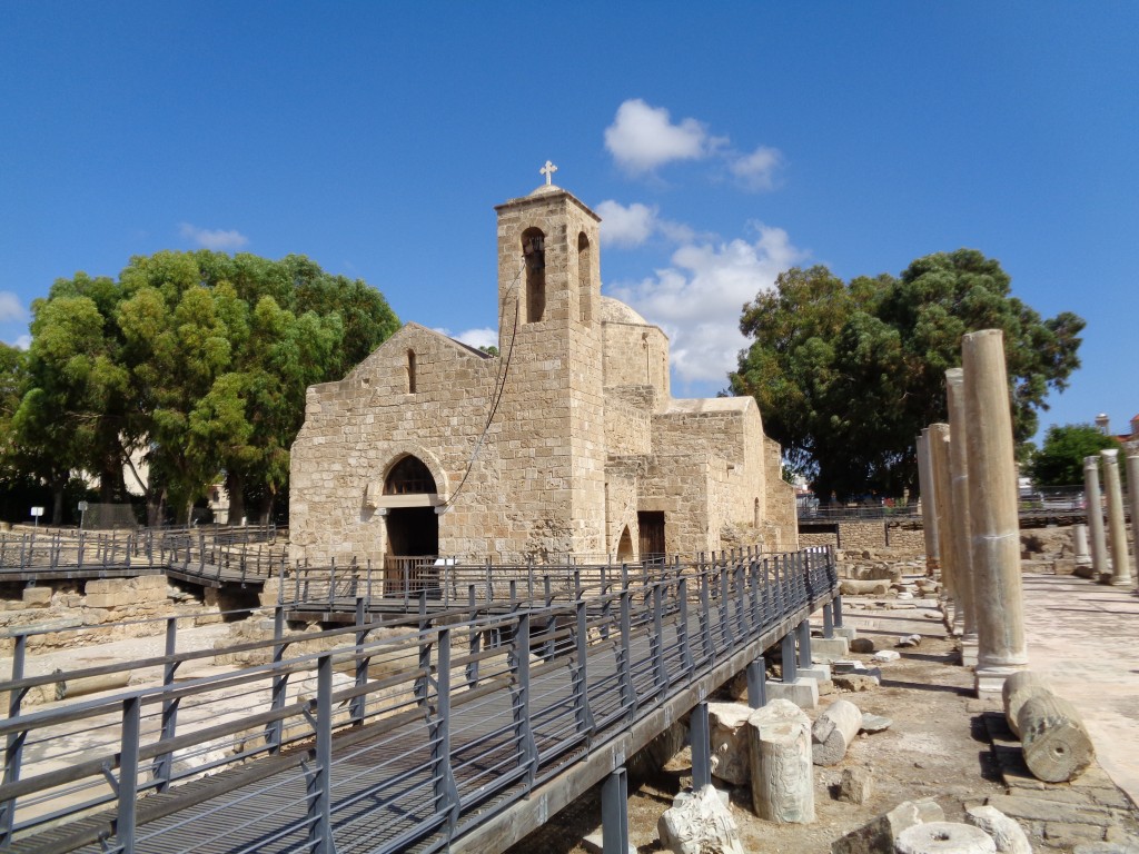 Пафос. Церковь Кириакии Никомидийской. фасады