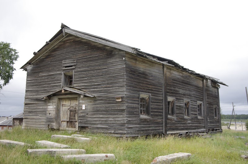Церковь Николая Чудотворца (старая), Койнас (Лешуконский район, Архангельская область). общий вид в ландшафте