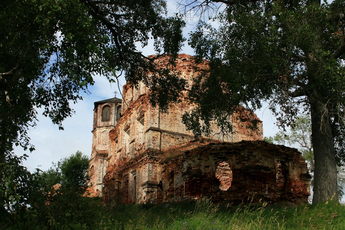 Красная Горка. Красногорский Богородицкий монастырь. Церковь Грузинской иконы Божией Матери. фасады