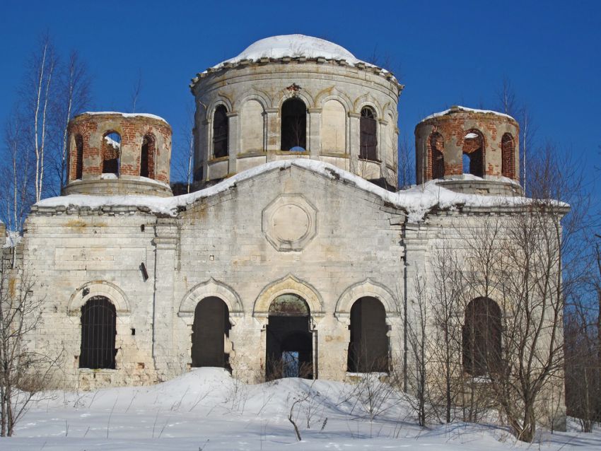 Церковь Рождества Христова, Станишино (Старицкий район, Тверская область). фасады, Вид с юга на основной объем