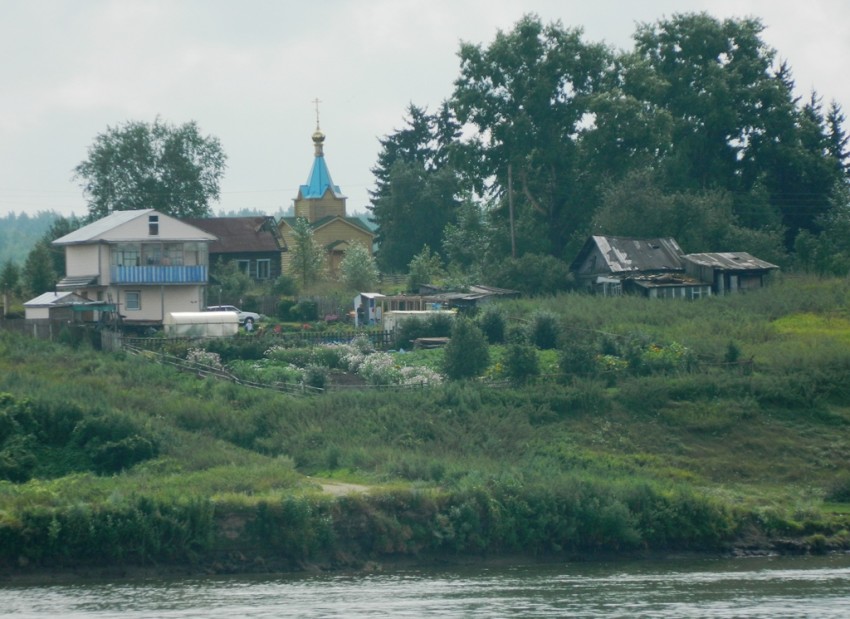 Часовня Георгия Победоносца, Камень (Болотнинский район, Новосибирская область). фасады, Вид с реки Обь