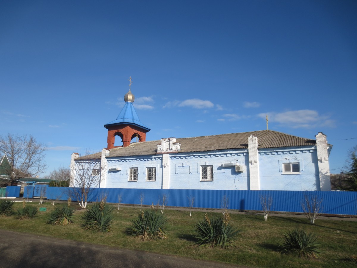 Церковь Покрова Пресвятой Богородицы, Ханская (Майкоп, город, Республика Адыгея). фасады