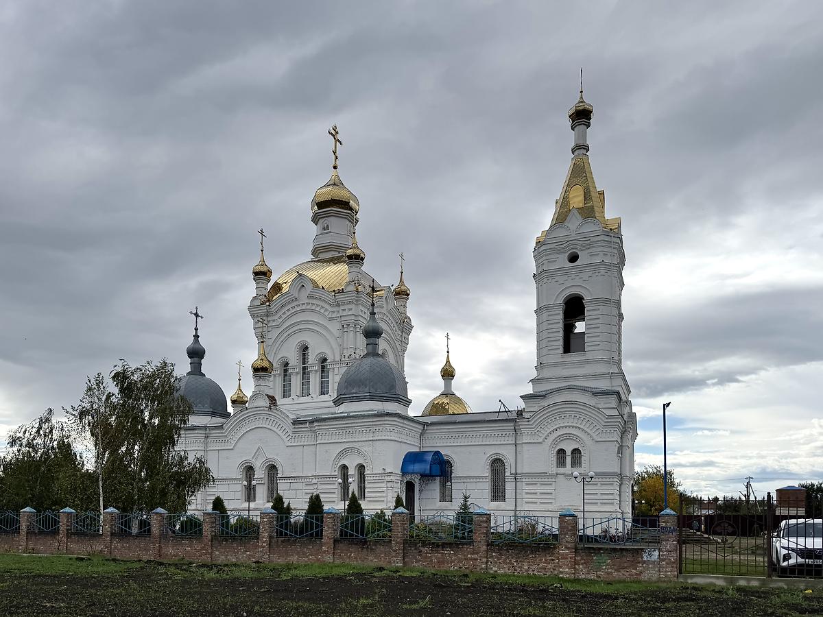 Вид с северо-запада, фасады. Церковь Илии Пророка, Дондуковская (Гиагинский район, Республика Адыгея)