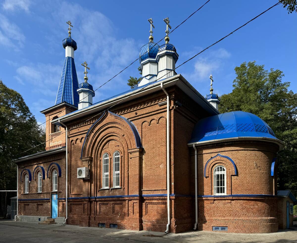 Церковь Воскресения Христова на старом кладбище, Майкоп (Майкоп, город, Республика Адыгея). фасады, Вид с юго-востока