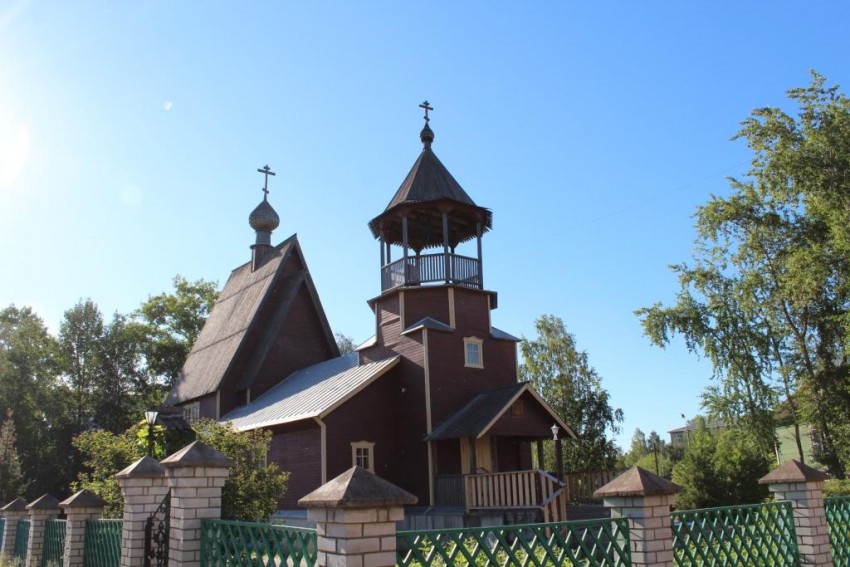 Новодвинск. Церковь Покрова Пресвятой Богородицы. общий вид в ландшафте, Вид с северо-запада