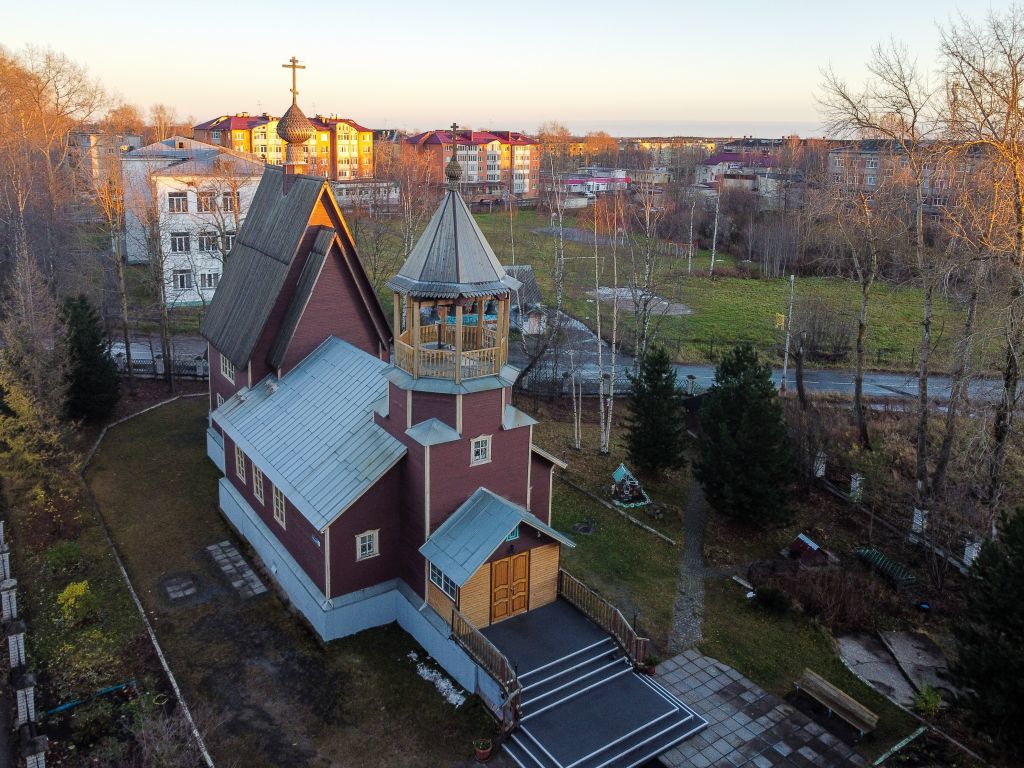 Новодвинск. Церковь Покрова Пресвятой Богородицы. фасады