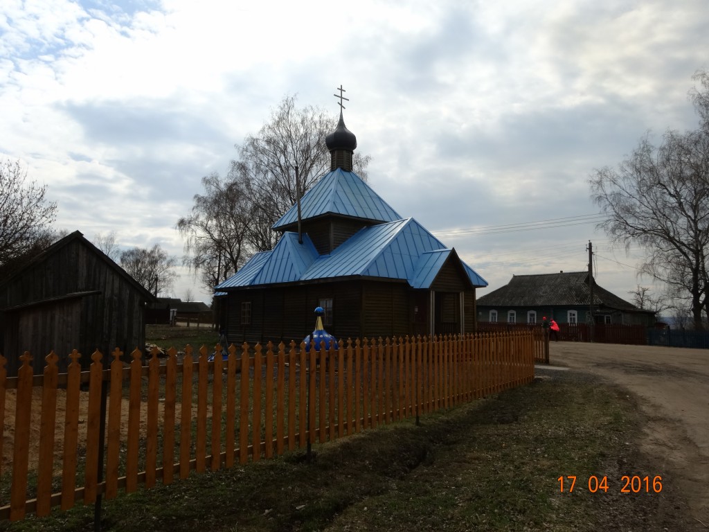 Шуйское. Церковь Казанской иконы Божией Матери. общий вид в ландшафте