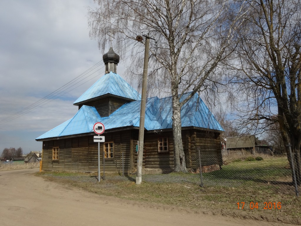 Церковь Казанской иконы Божией Матери, Шуйское (Вяземский район, Смоленская область). общий вид в ландшафте