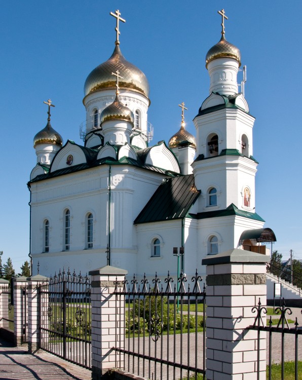 Церковь Спиридона Тримифунтского, Санниково (Первомайский район, Алтайский край). фасады, Церковь Спиридона Тримифунтского в  Санниково  Алтайского края  