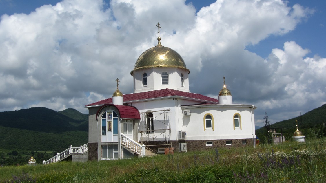 Село береговое геленджикский. Храм Николая Чудотворца в Геленджике. Церковь Николая Чудотворца (Адербиевка). Храм село Береговое Геленджикский район.