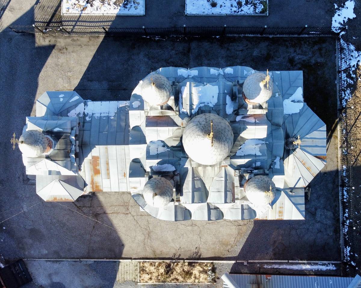 Сверху, архитектурные детали. Церковь Андрея Критского, Тайга (Тайга, город, Кемеровская область)