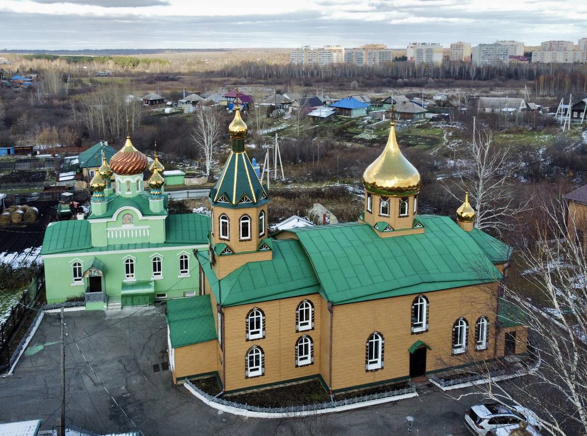 Церковь Петра и Павла, Анжеро-Судженск (Анжеро-Судженск, город, Кемеровская область). фасады, Храмовый комплекс с юга