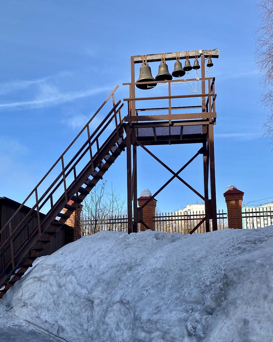 Звонница , дополнительная информация. Церковь Покрова Пресвятой Богородицы, Калтан (Калтан, город, Кемеровская область)