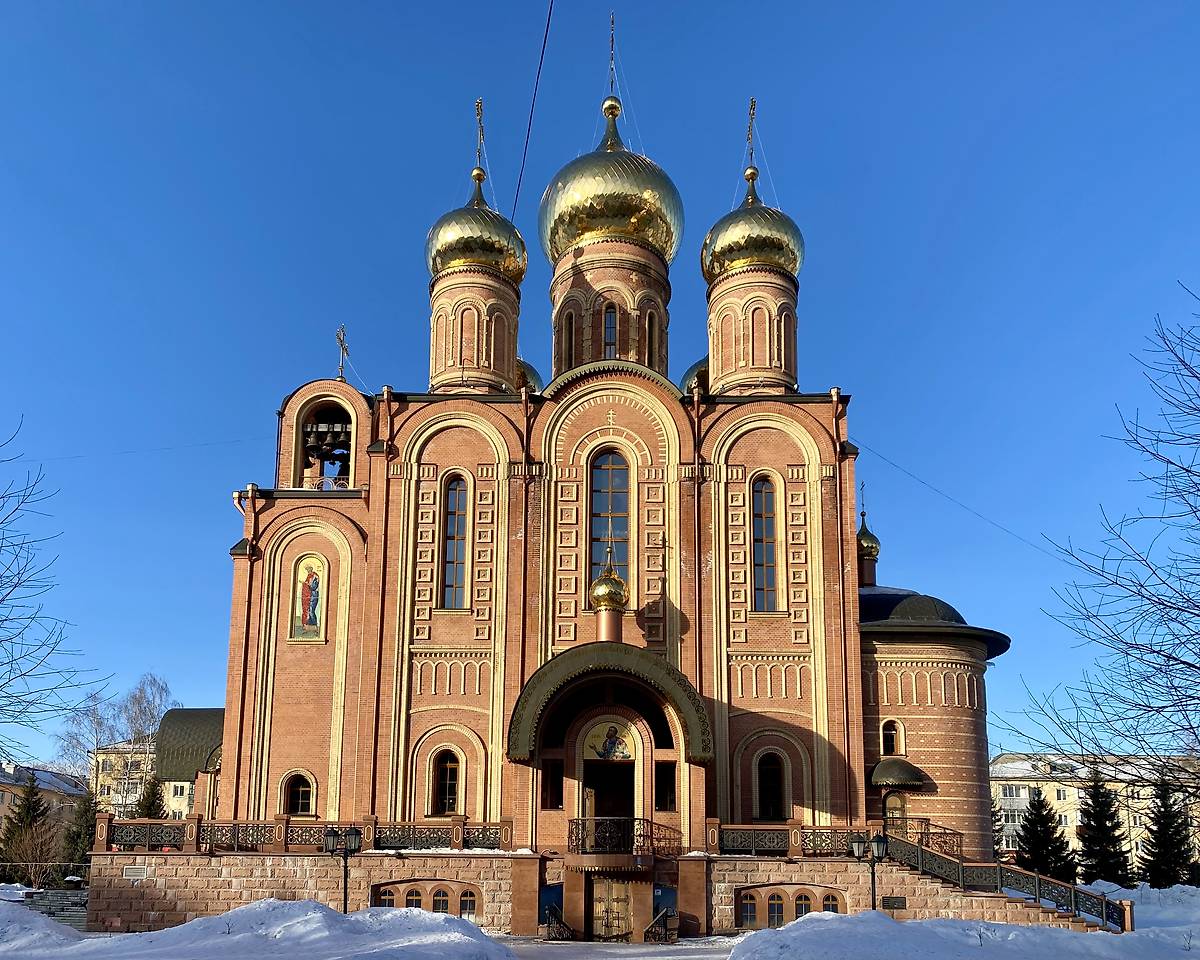 Южный фасад, фасады. Церковь Троицы Живоначальной, Осинники (Осинники, город, Кемеровская область)