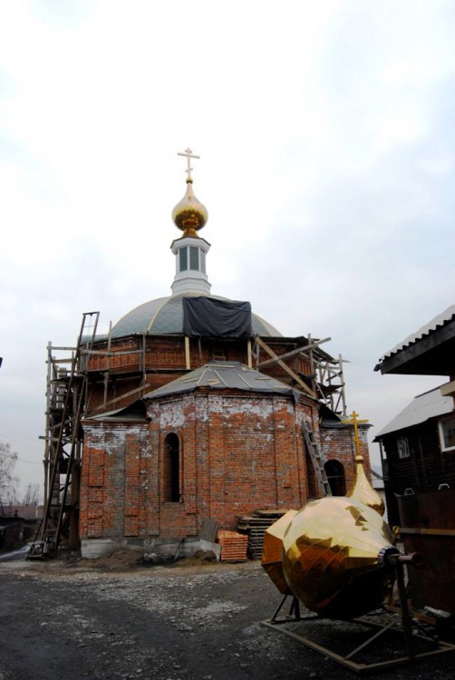 Церковь Николая Чудотворца, Междуреченск (Междуреченск, город, Кемеровская область). фасады, Строительство церкви