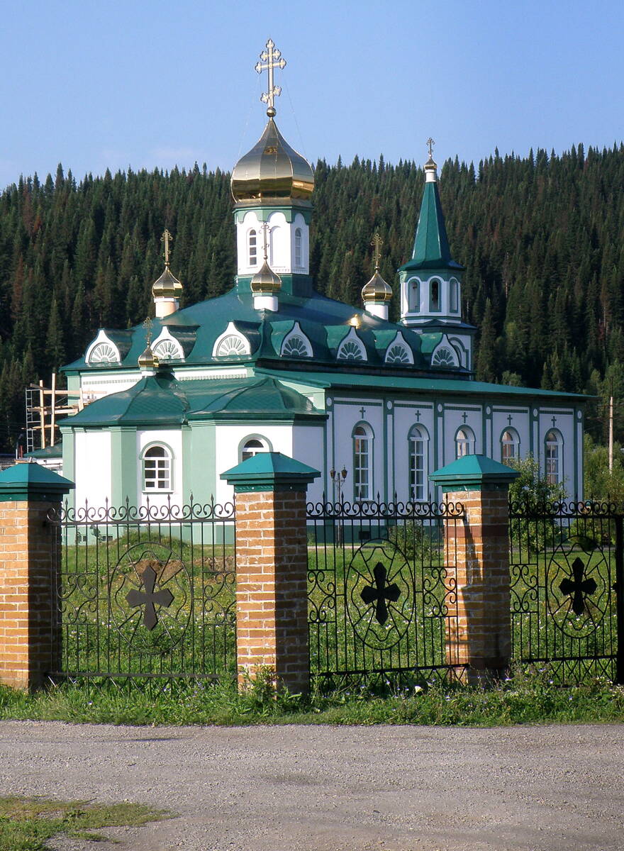 Церковь Георгия Победоносца, Таштагол (Таштагольский район, Кемеровская область). фасады