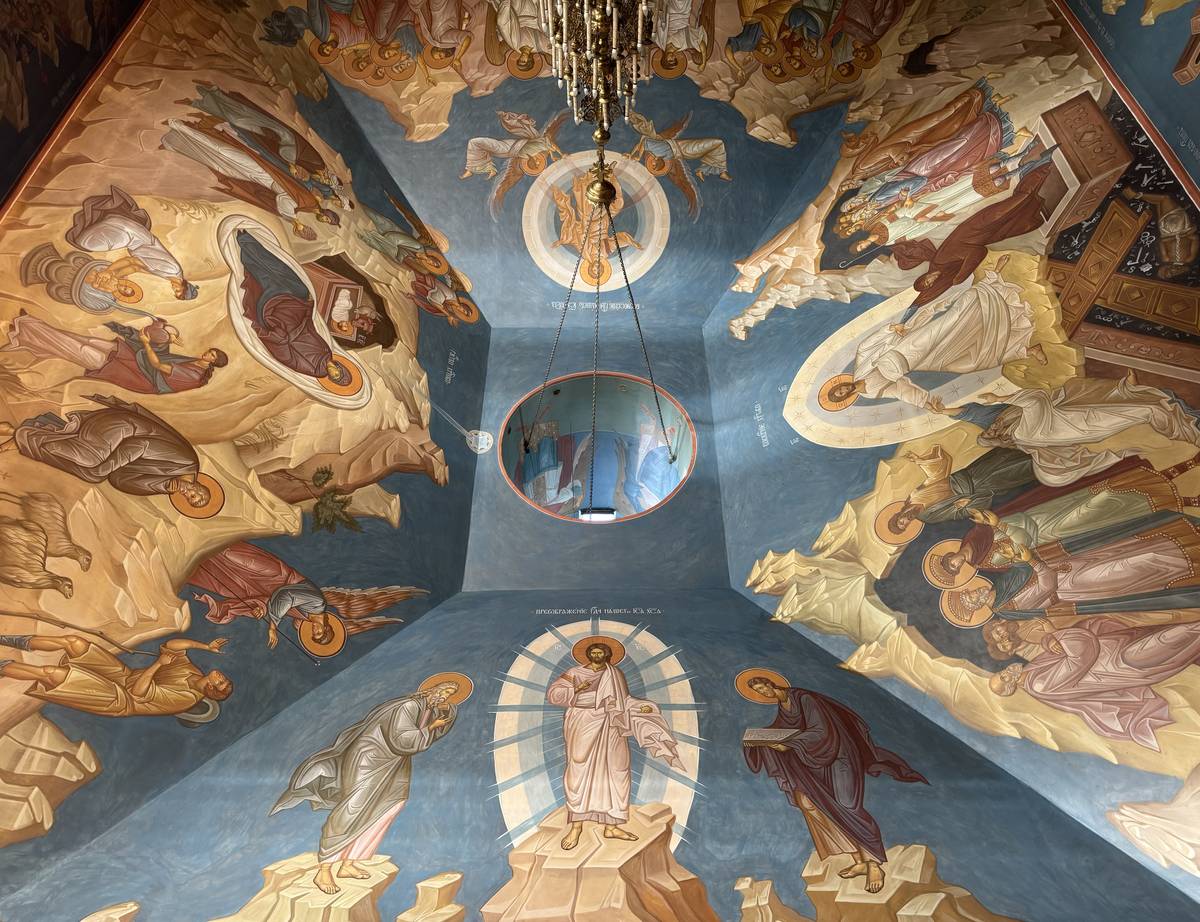 Церковь Георгия Победоносца, Таштагол (Таштагольский район, Кемеровская область). интерьер и убранство, Роспись свода